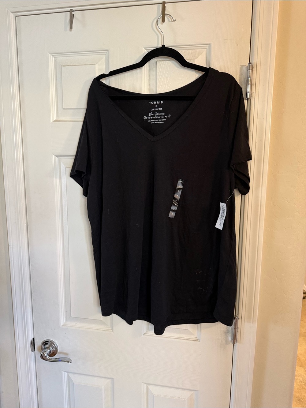 torrid Black V-Neck Classic Fit Tee